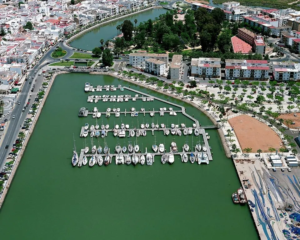Beslow Ayamonte 0*,  España